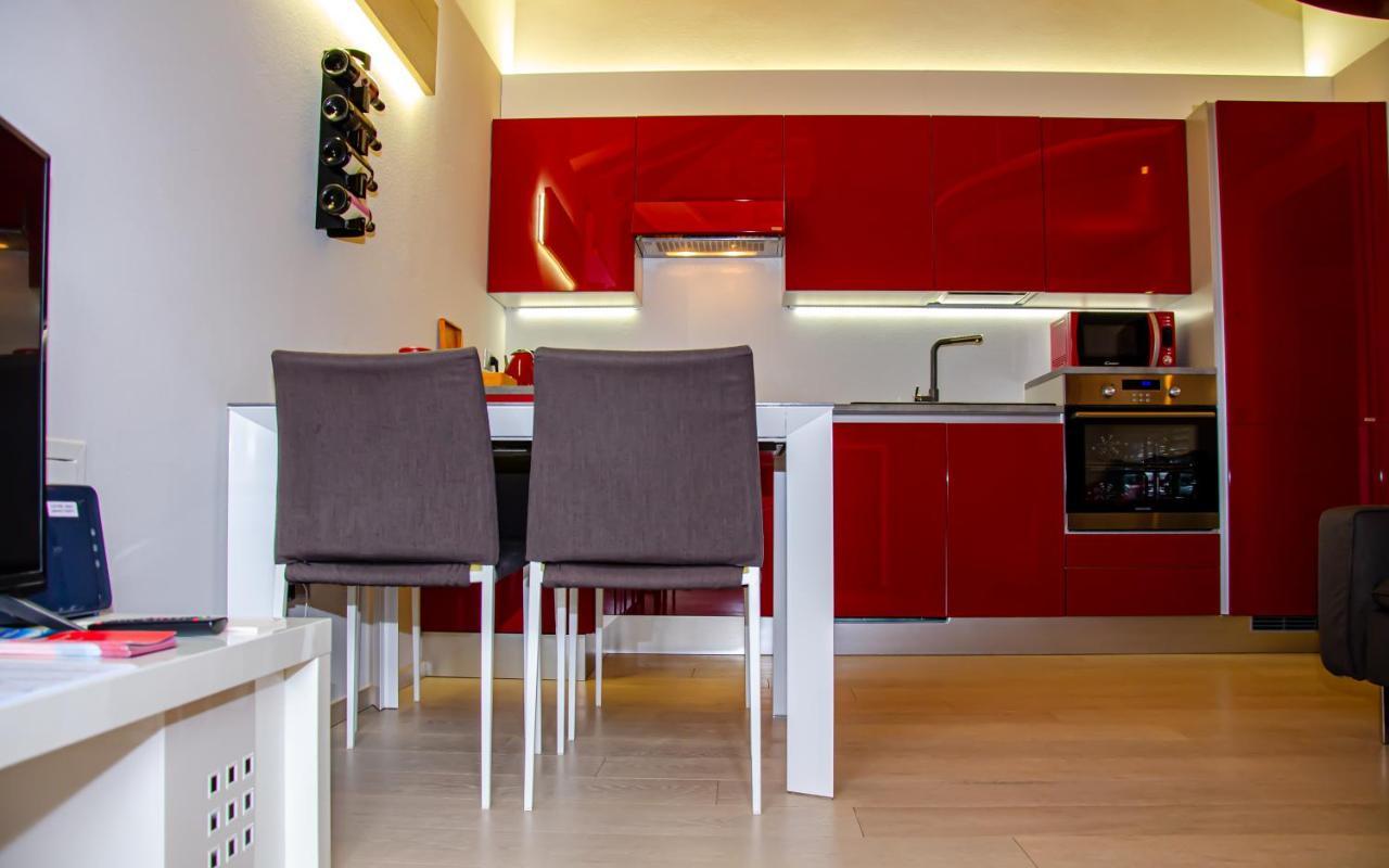 Holiday House Viola Тирано Экстерьер фото