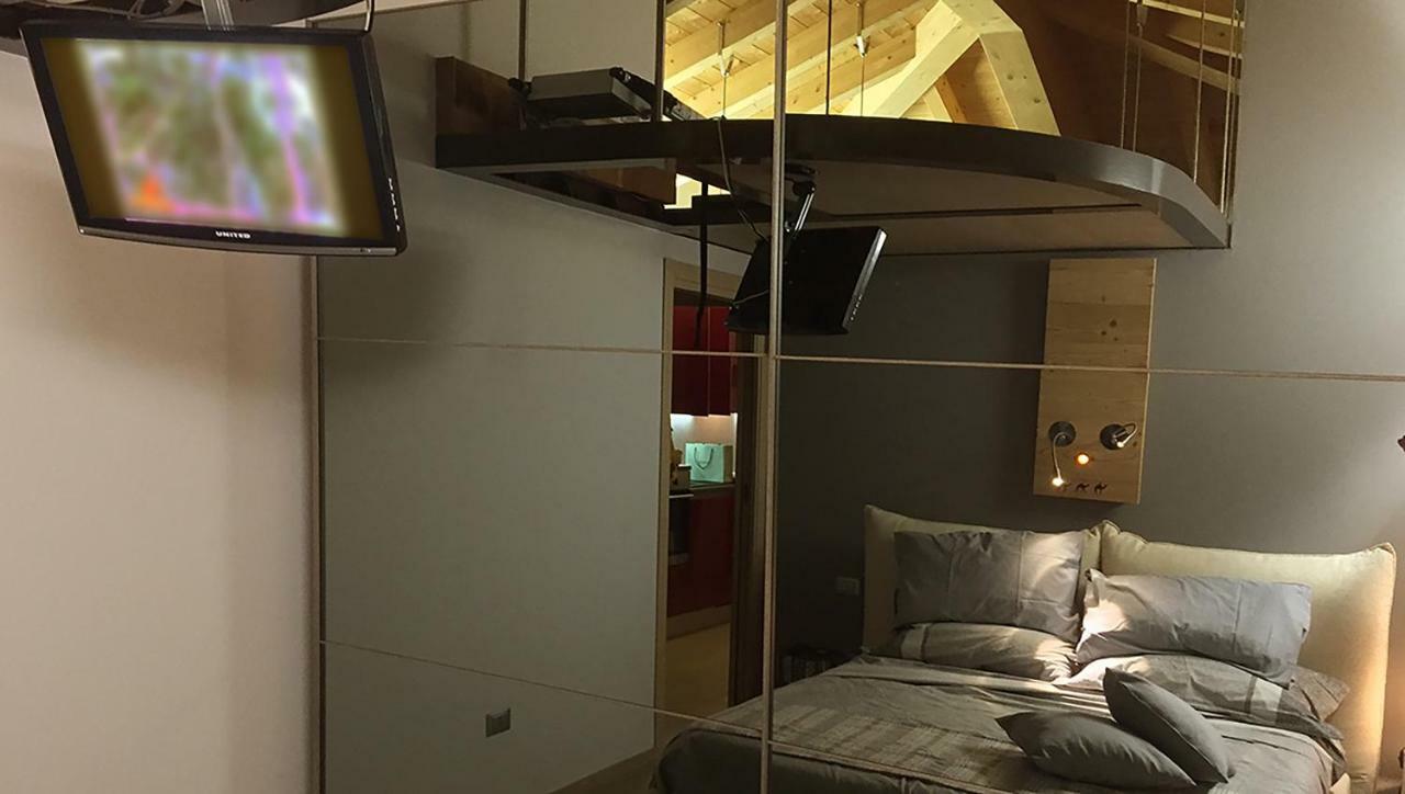 Holiday House Viola Тирано Экстерьер фото