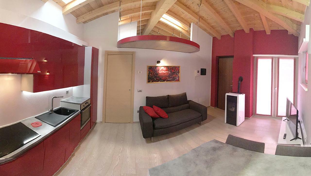 Holiday House Viola Тирано Экстерьер фото